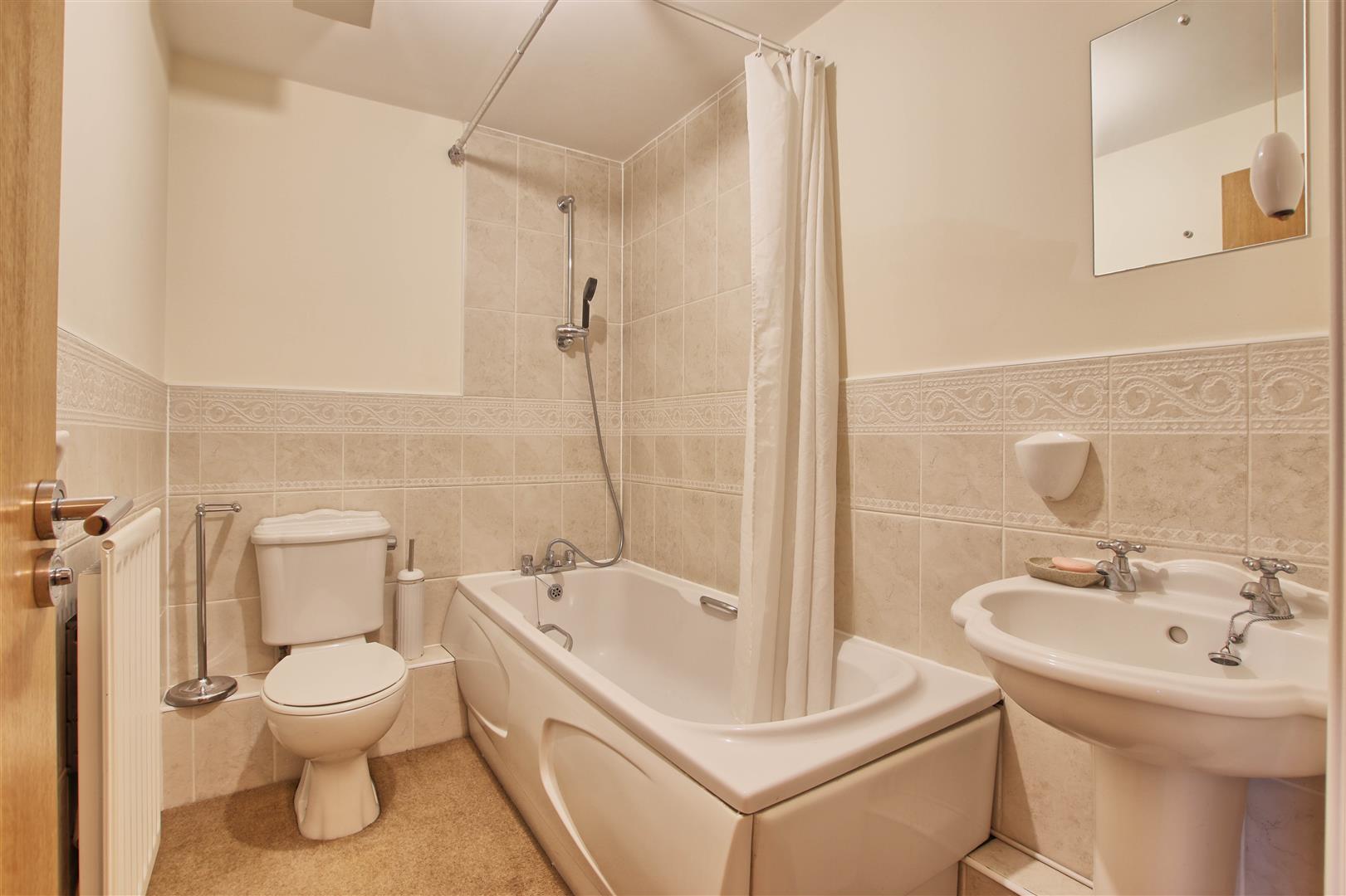 Spar Close, Lower Cambourne, Cambridge